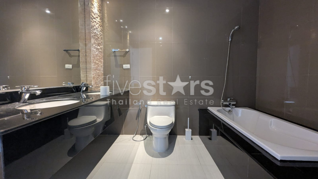 Appartement 3 chambres moderne quartier Phromphong, photo 16