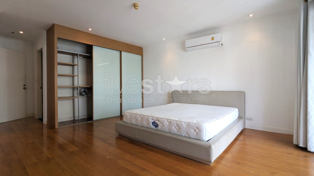 Appartement 3 chambres moderne quartier Phromphong, photo 9