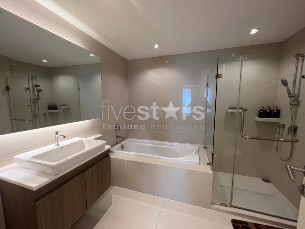 Brand new 2 bedrooms for sale in Thonglor, photo 10