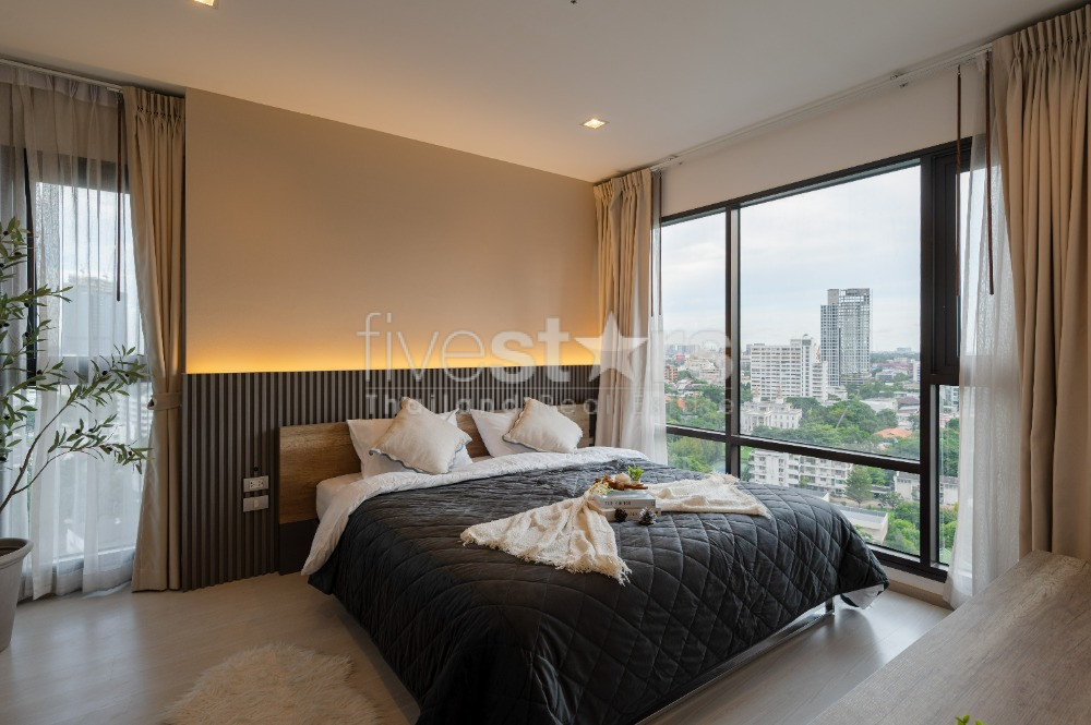 Appartement de 2 chambres à vendre près du BTS Thonglor, entièrement rénové, photo 9