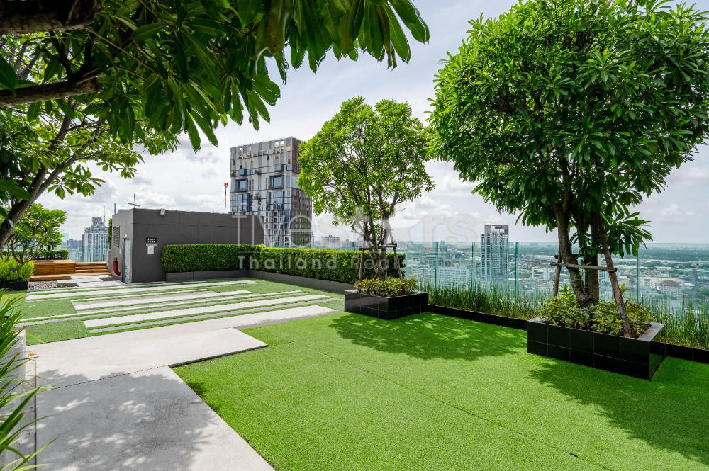 Appartement de 2 chambres à vendre près du BTS Thonglor, entièrement rénové, photo 17