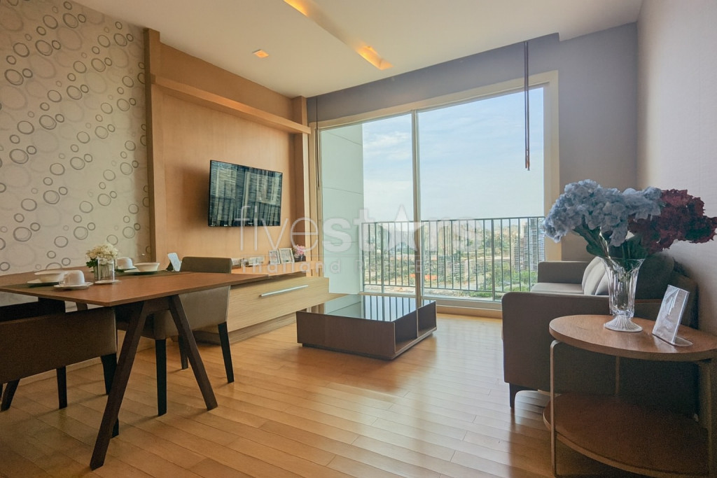 Appartement de 2 chambres à vendre près du BTS Thonglor, photo 3