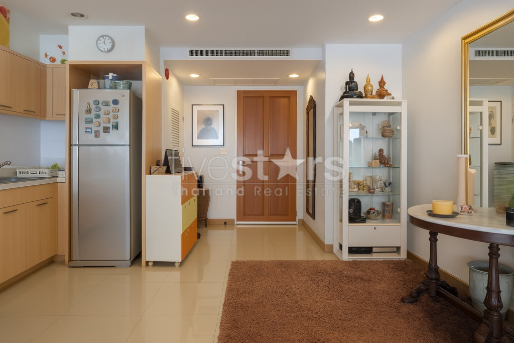 2-bedroom condo for sale on Phrom Phong, Sukhumvit 39, photo 3