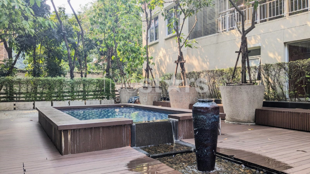 2-bedroom condo for sale on Phrom Phong, Sukhumvit 39, photo 17