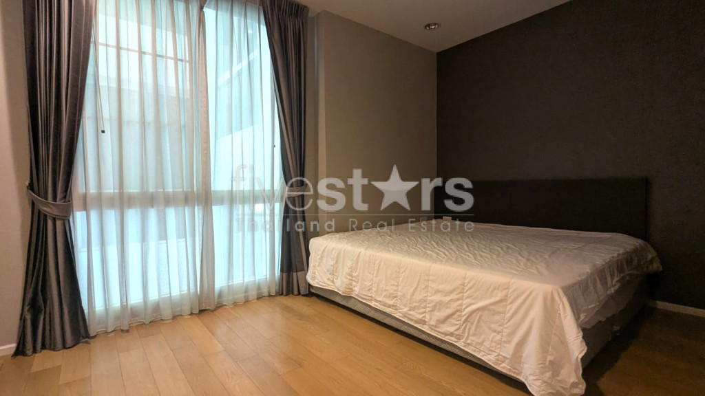 Appartement de 2 chambres spacieux à vendre à Thonglor, photo 9