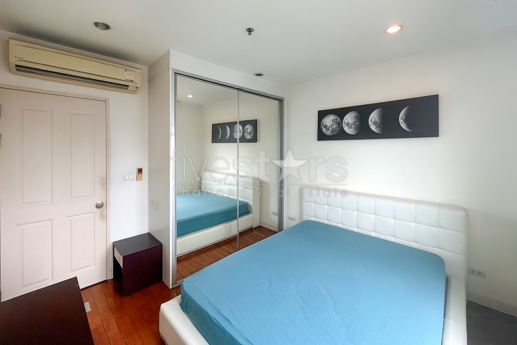 Appartement de 2 chambres spacieux à vendre quartier Phromphong, photo 10