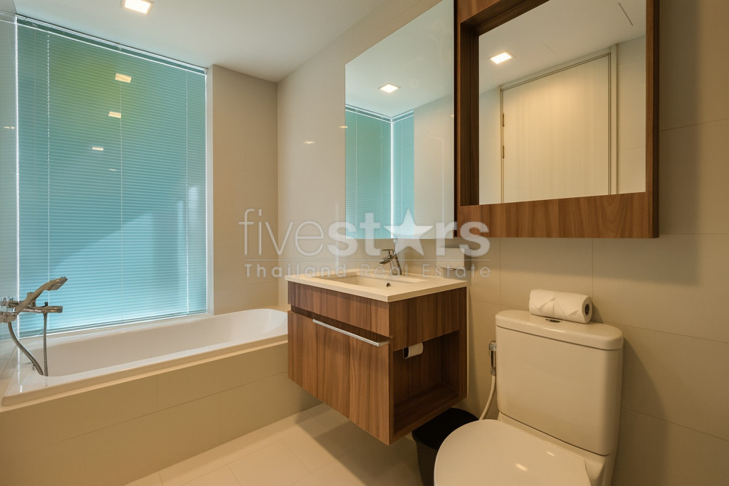 Appartement 2 chambres moderne à vendre quartier Phromphong, photo 9