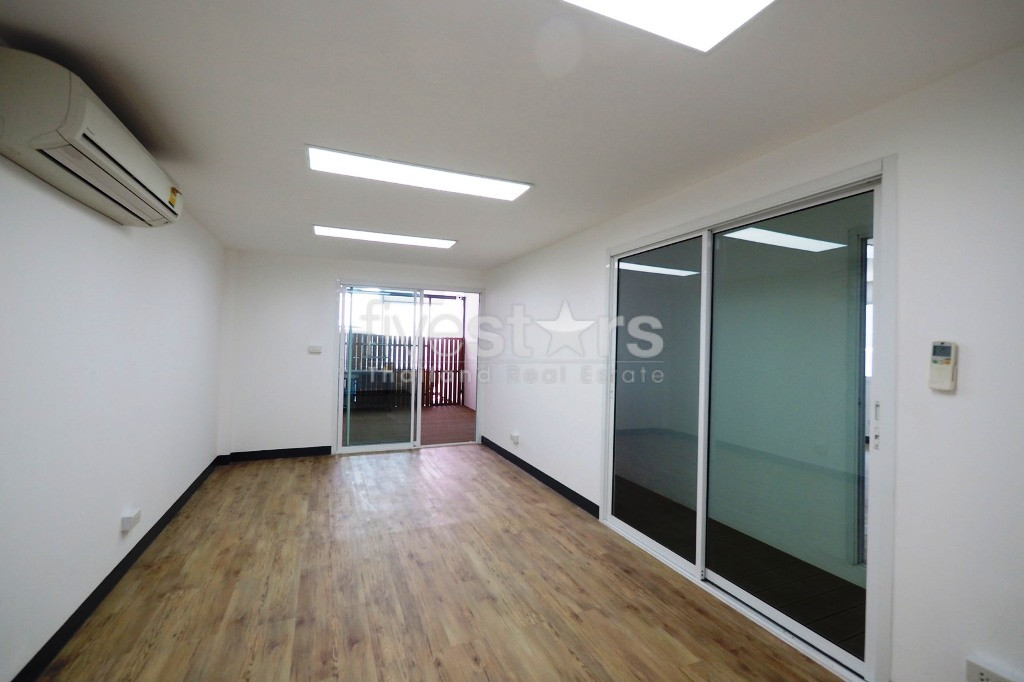 Bureaux à louer près du BTS Thonglor, photo 5