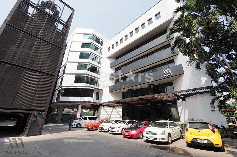 Bureaux à louer près du BTS Thonglor