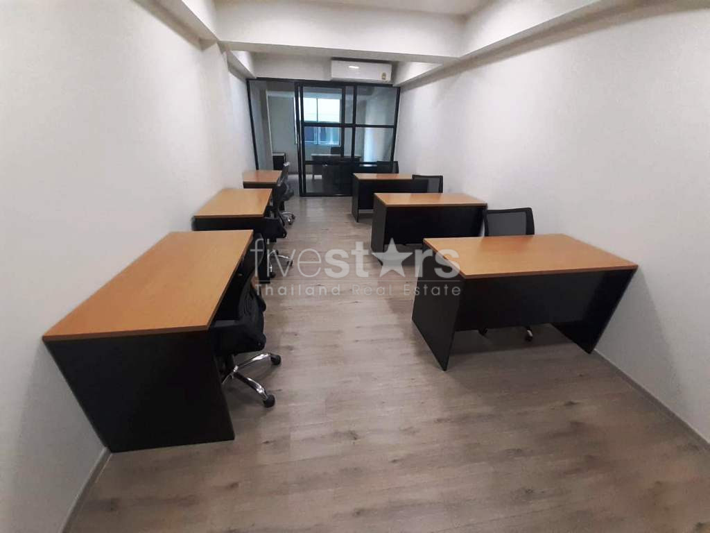 Bureaux à louer dans le quartier de Thonglor, photo 3