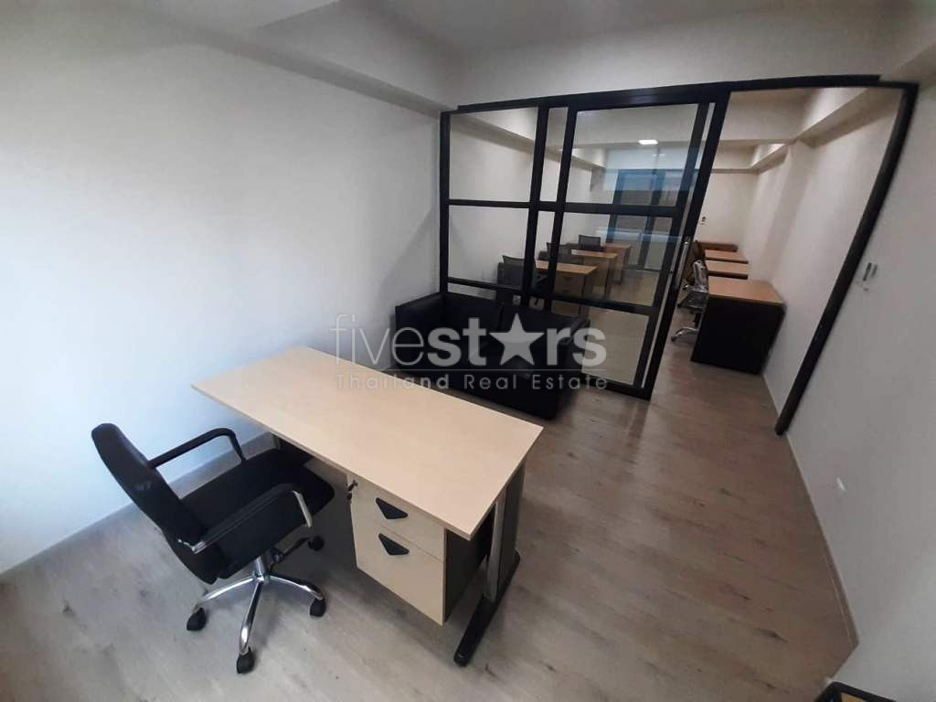 Bureaux à louer dans le quartier de Thonglor, photo 2