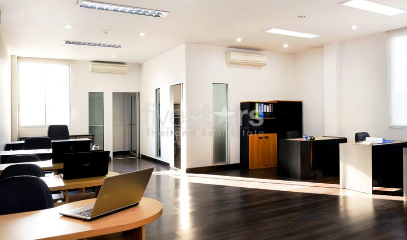 Bureaux à louer à Thonglor