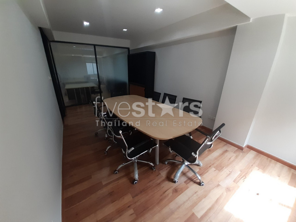 Office space for rent in Thonglor area, photo 6