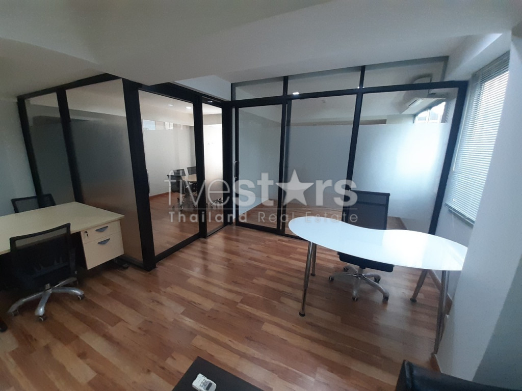 Office space for rent in Thonglor area, photo 8