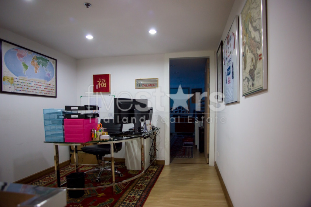 Office space duplex for sale on Phrom Phong, photo 9