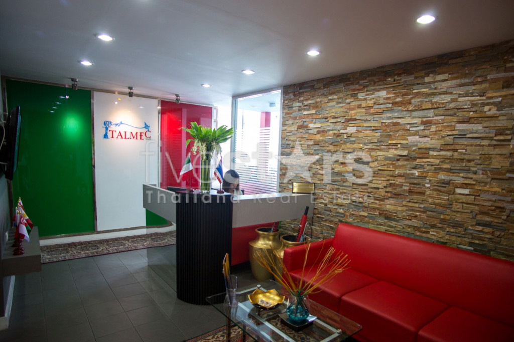 Office space duplex for sale on Phrom Phong, photo 2
