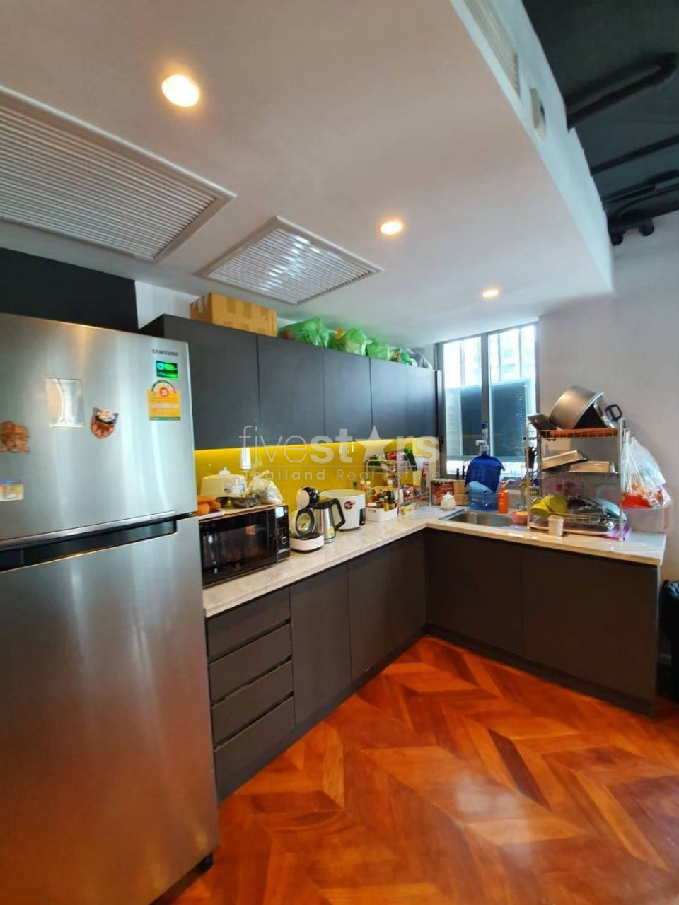 Office space for rent in Thonglor area