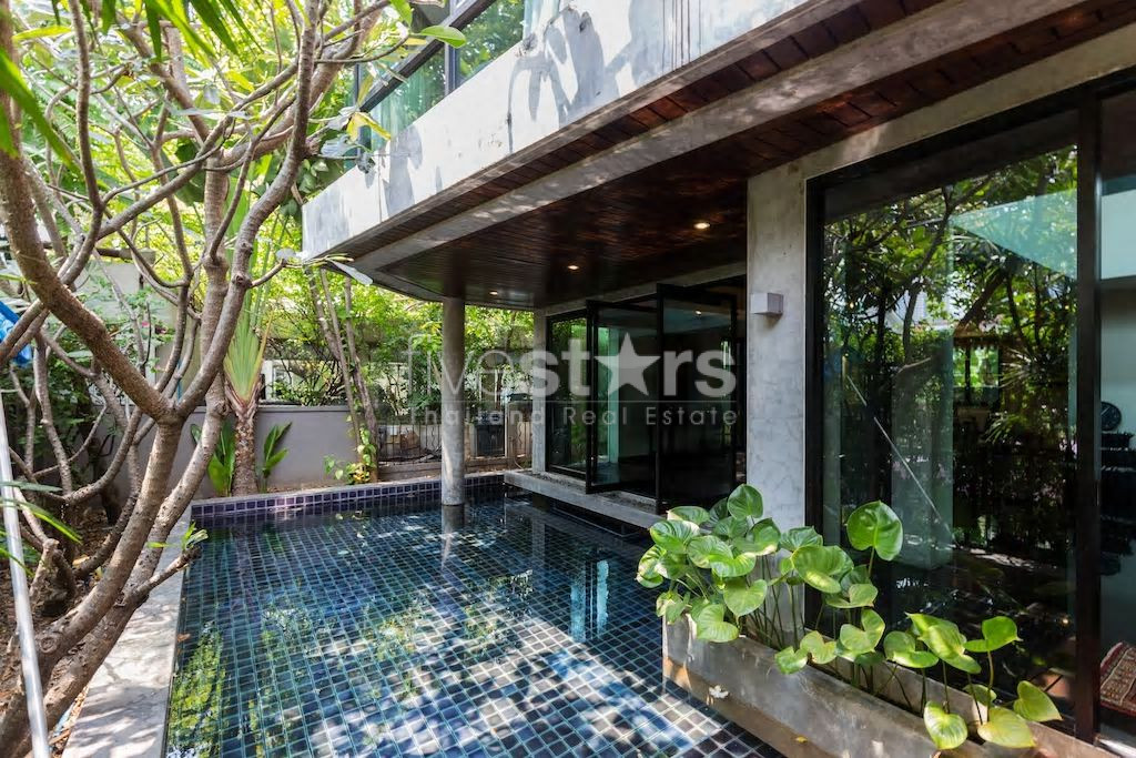 Maison de 3 chambres avec piscine privée à proximité de la station BTS Thonglor