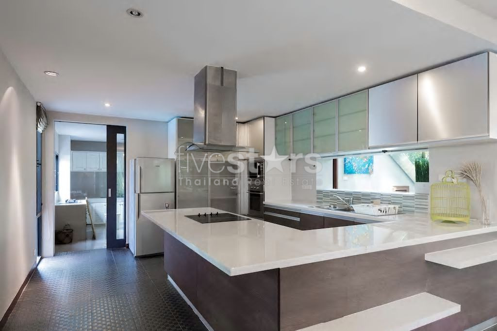 Maison de 3 chambres avec piscine privée à proximité de la station BTS Thonglor, photo 17