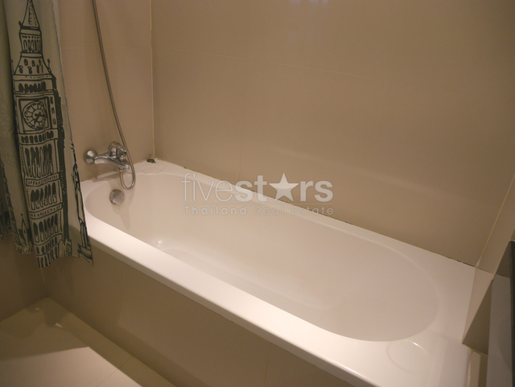 4 bedroom Thonglor house with garden, excellent value for money, photo 19