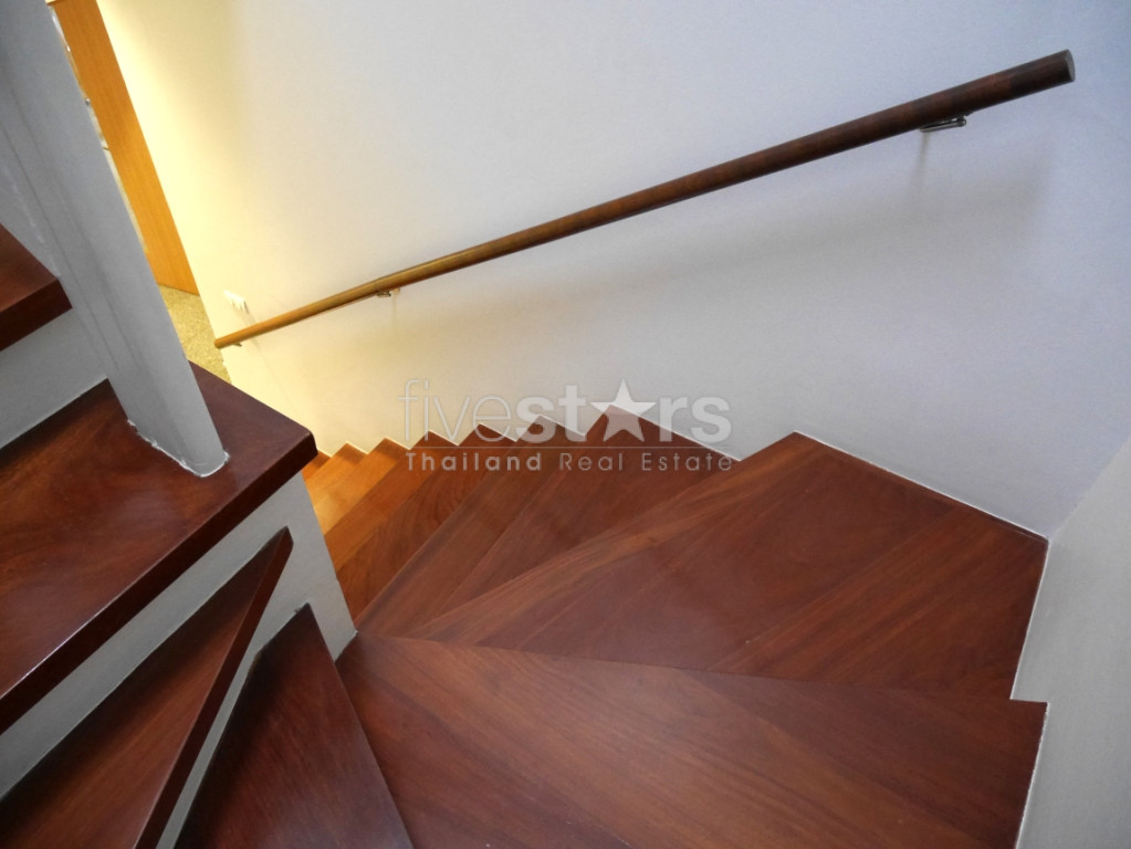 4 bedroom Thonglor house with garden, excellent value for money, photo 20