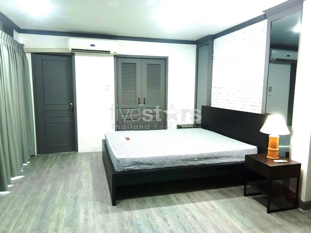 5 bedroom townhouse for rent on Thonglor, photo 4
