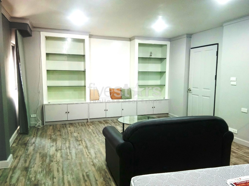 5 bedroom townhouse for rent on Thonglor, photo 7