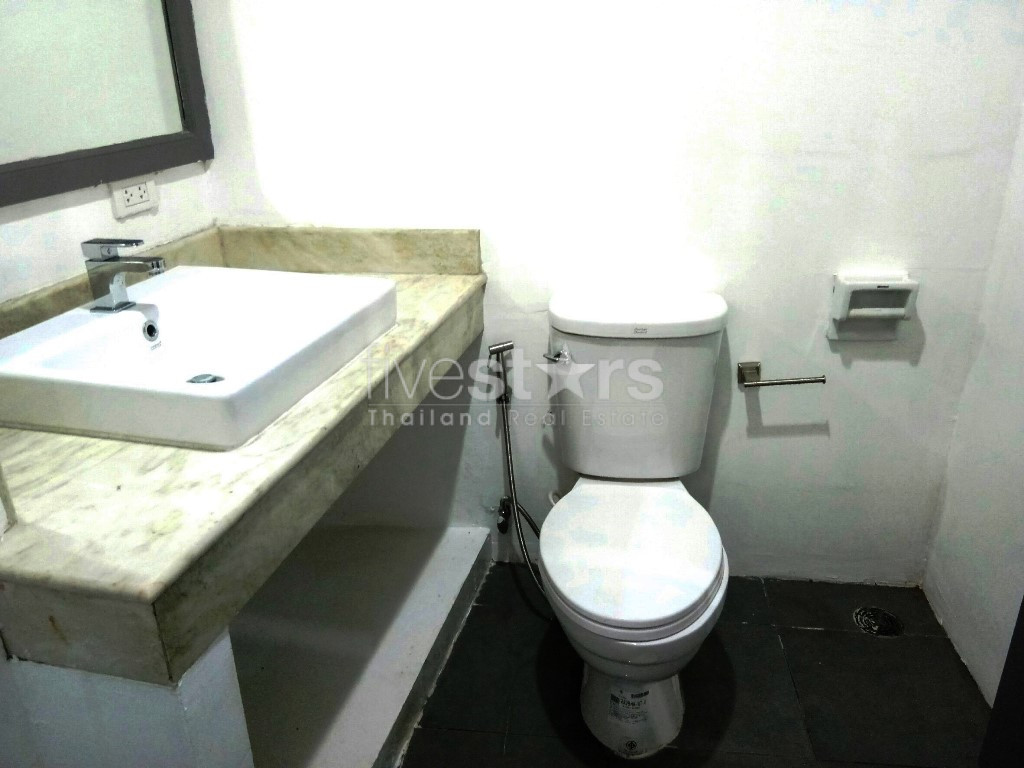 5 bedroom townhouse for rent on Thonglor, photo 11