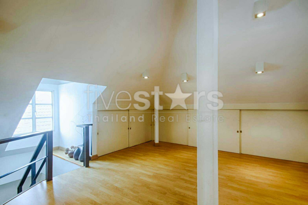 Townhouse in compound 3 bedrooms for rent near BTS Thonglor, photo 15
