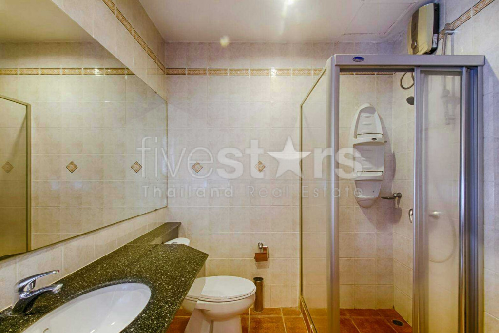 Townhouse in compound 3 bedrooms for rent near BTS Thonglor, photo 18