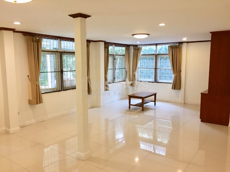 Maison individuelle de 3 chambres acceptant les animaux à louer à Bangkok, photo 7