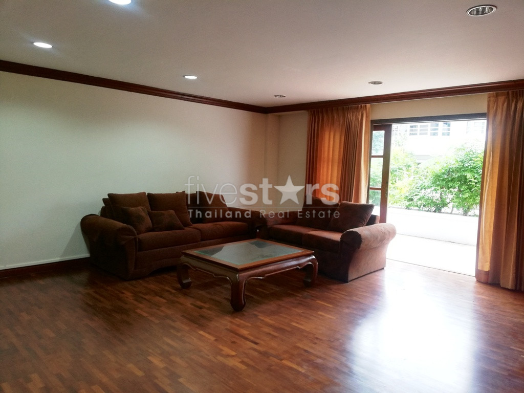 3 bedrooms townhouse in compound for rent in Thonglor area, photo 6