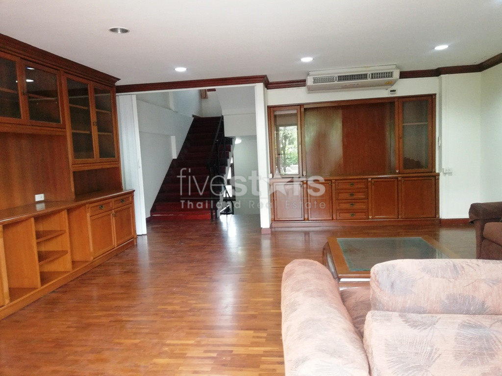 3 bedrooms townhouse in compound for rent in Thonglor area, photo 5