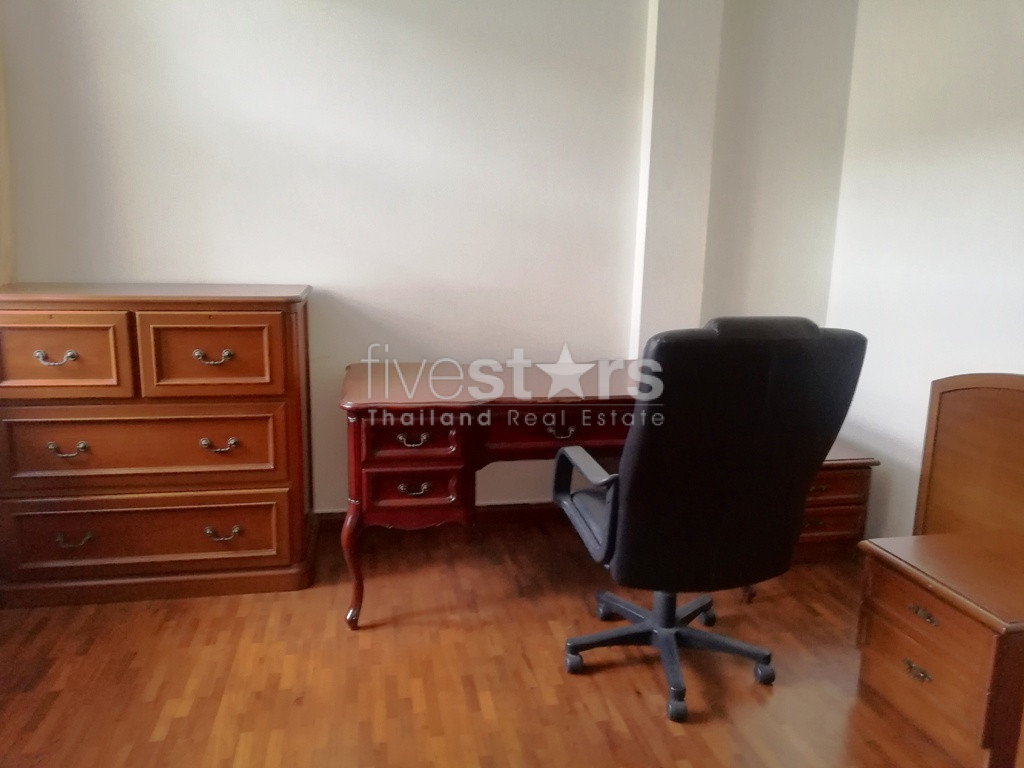3 bedrooms townhouse in compound for rent in Thonglor area, photo 17