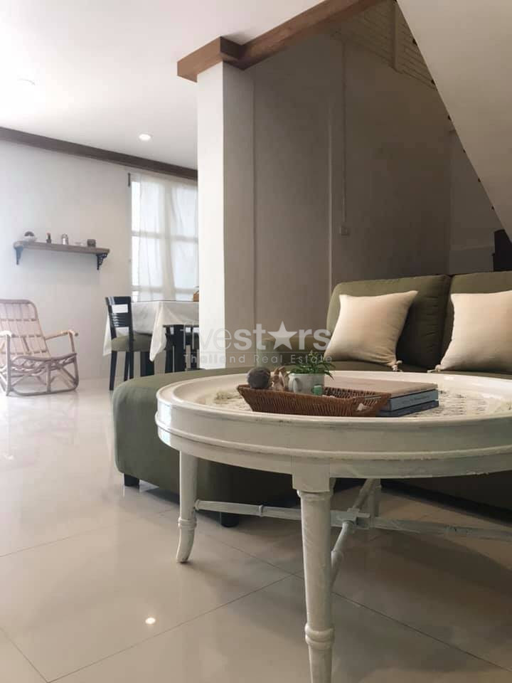 4 bedroom townhome for rent on Thong Lor, photo 5