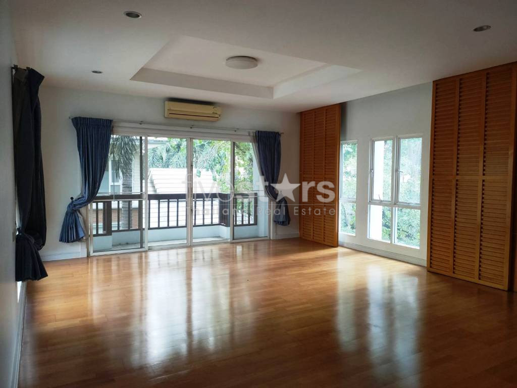 villa 4 chambres avec piscine privée quartier Thonglor, photo 4