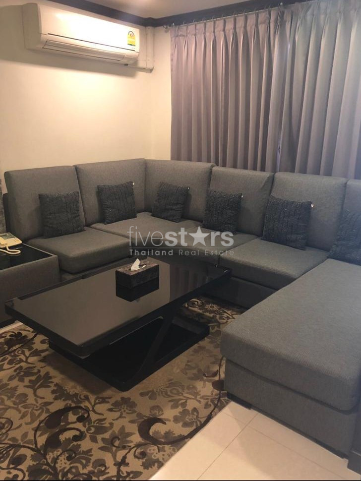 Pet friendly 4 Bedrooms townhouse for rent in Phrompong, photo 5