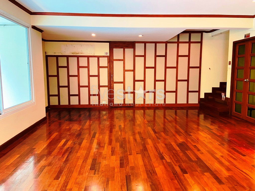 Maison individuelle commerciale piscine privée à louer sur Phrom Phong, photo 9