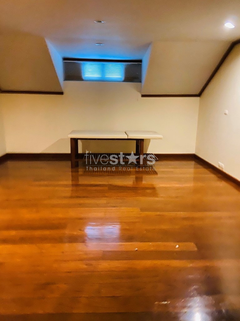 Maison individuelle commerciale piscine privée à louer sur Phrom Phong, photo 10