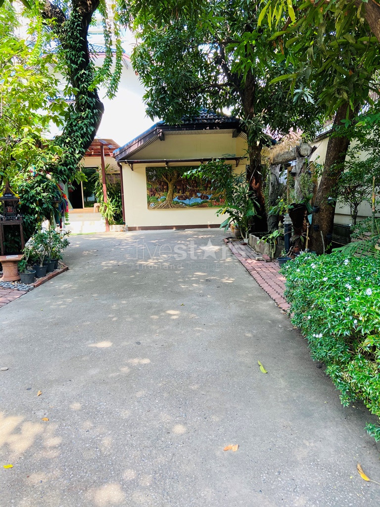 Maison individuelle commerciale piscine privée à louer sur Phrom Phong, photo 8