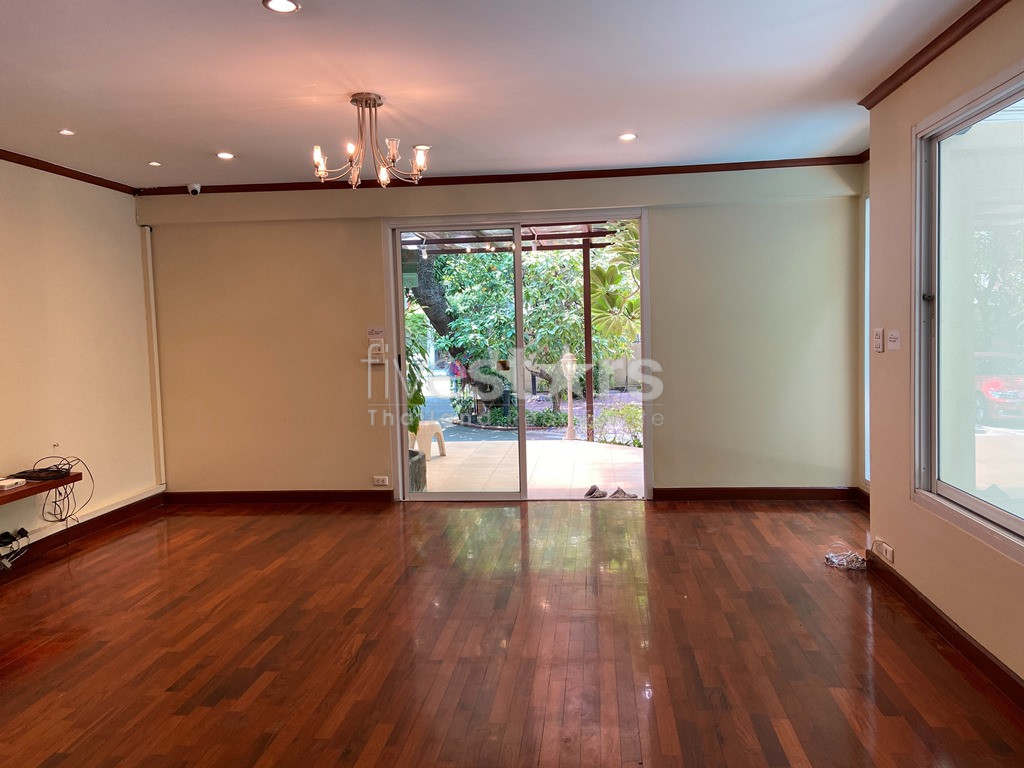 Maison individuelle commerciale piscine privée à louer sur Phrom Phong, photo 6