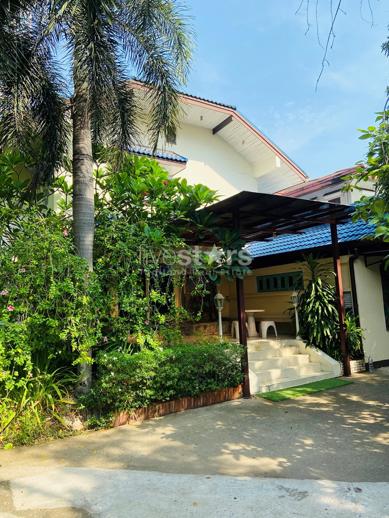 Maison individuelle commerciale piscine privée à louer sur Phrom Phong, photo 2