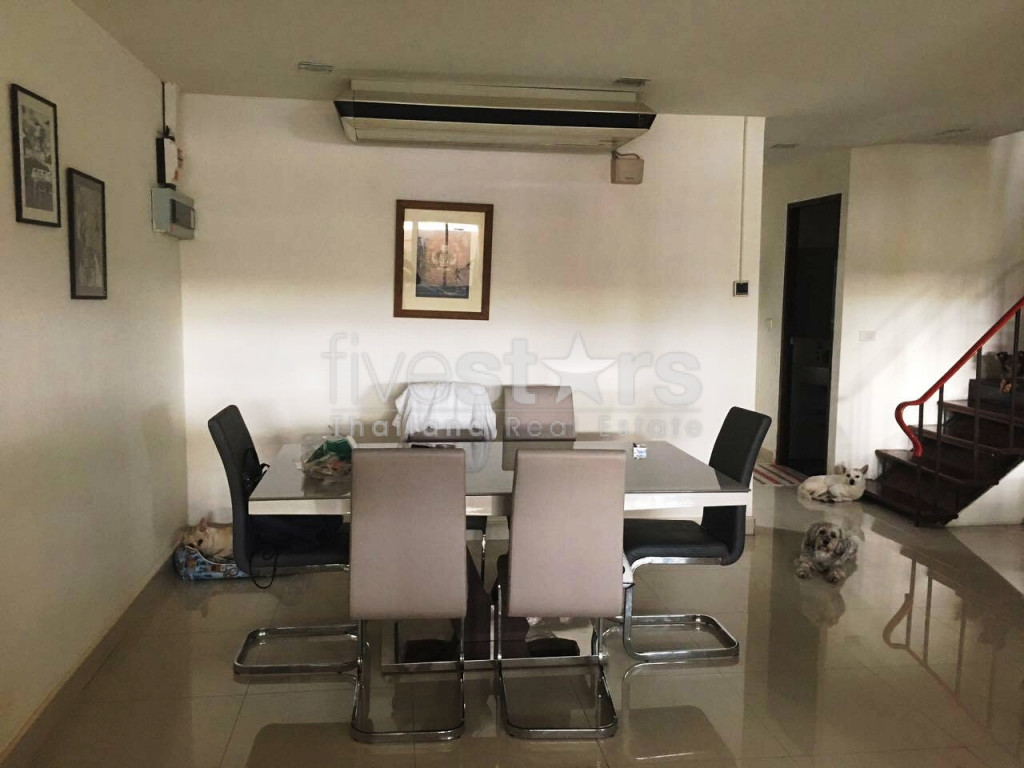 3 bedroom townhouse for rent on Phrom Phong, photo 3