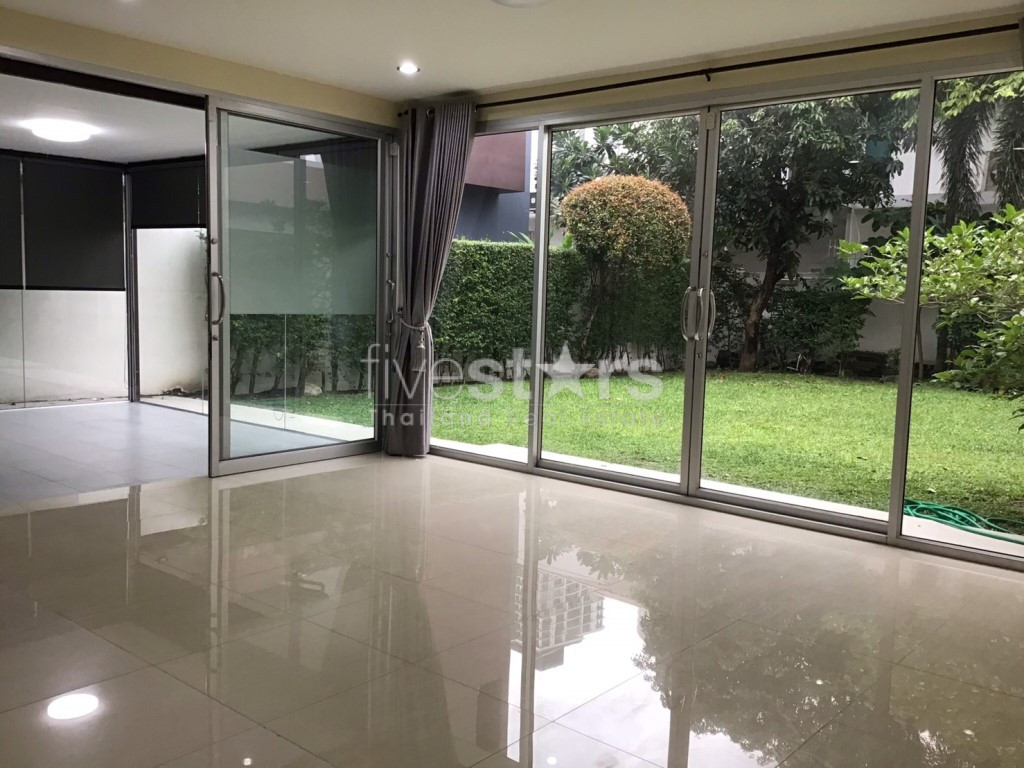 Maison de 4 chambres à Phrom Phong, photo 2