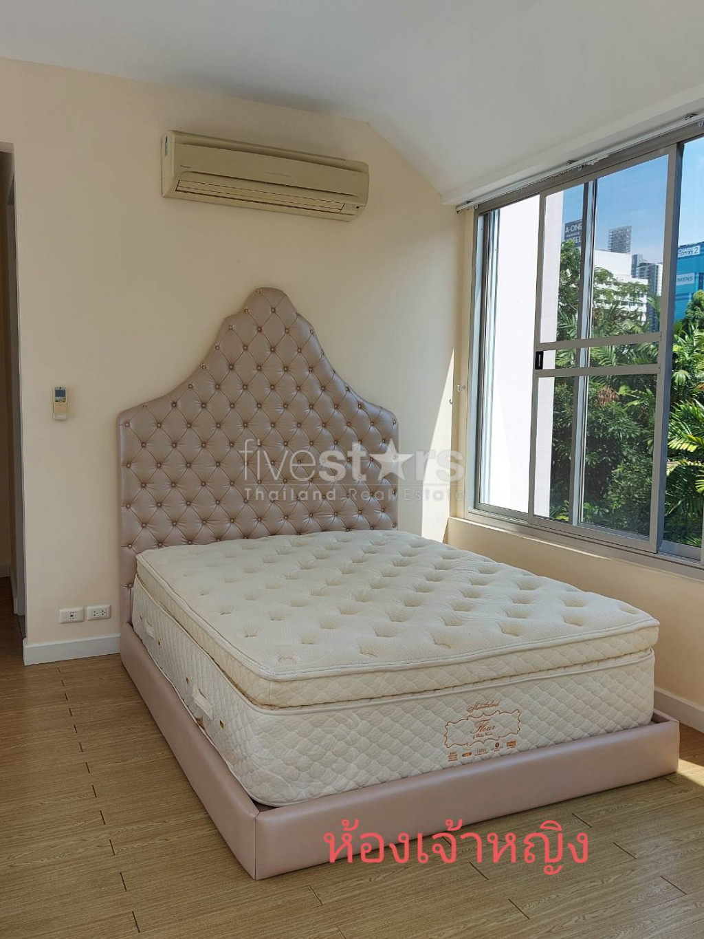 Villa moderne à louer avec piscine privée, photo 5