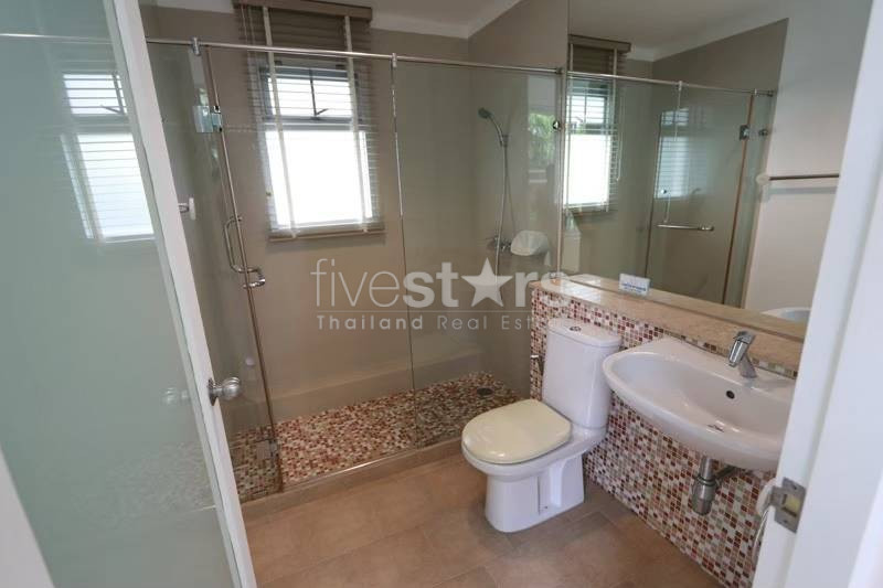 Villa moderne à louer avec piscine privée, photo 12