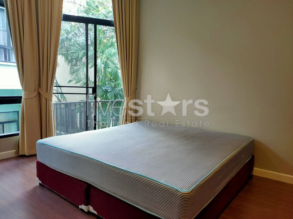 House in compound near BTS Thonglor, photo 12