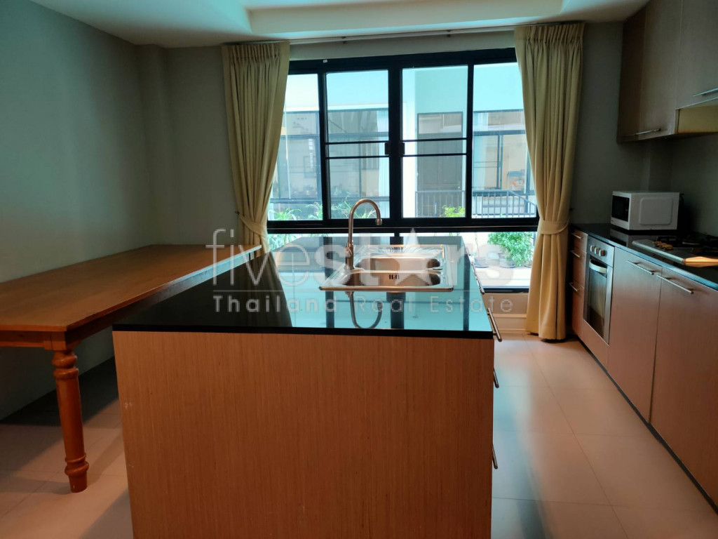 House in compound near BTS Thonglor, photo 7
