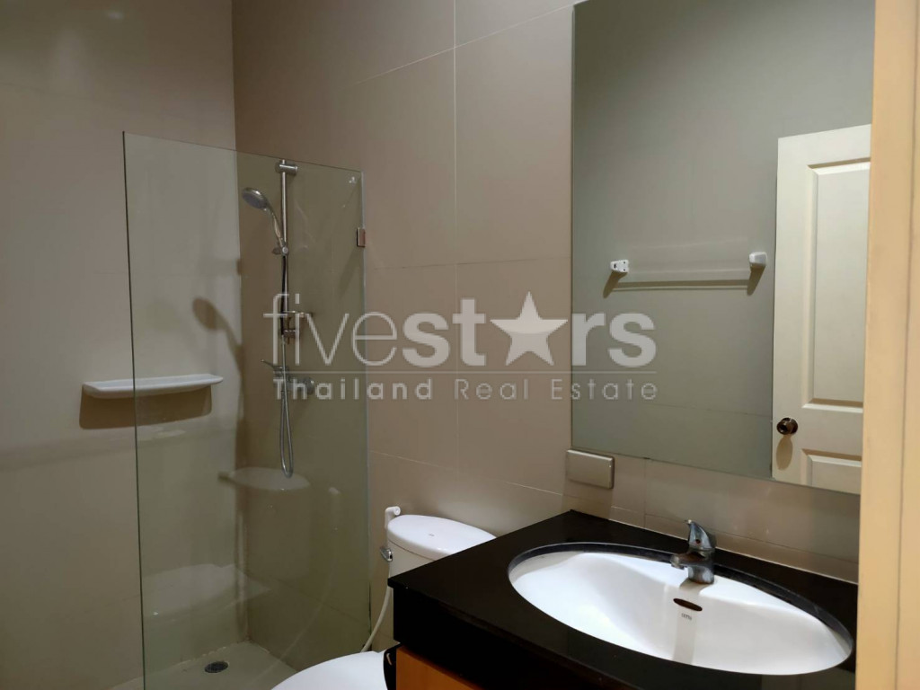 House in compound near BTS Thonglor, photo 16