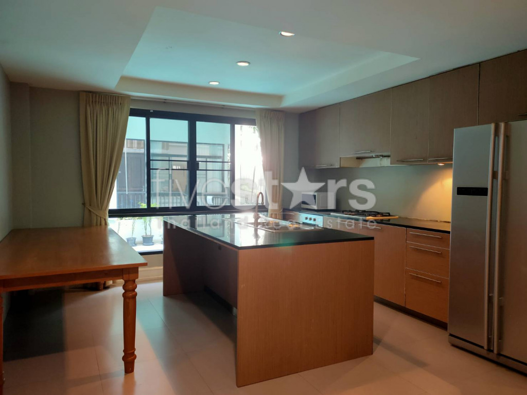 House in compound near BTS Thonglor, photo 6